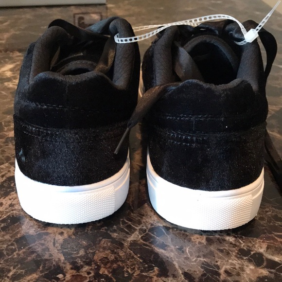 sparkly reebok shoes